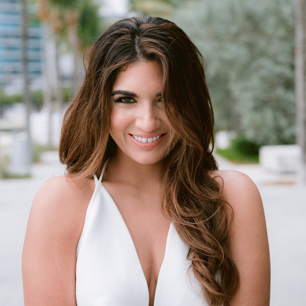 Meet your Posher, Gabriela